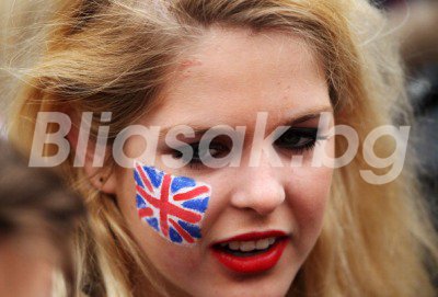 Британци с изрисувани лица с британското знаме - сн. Guliver Photos / Getty Images