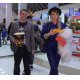 Хазарта и Жени, Део и бременната Мариана заедно на кино