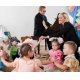 Майка отказва да даде детето си на Елтън Джон